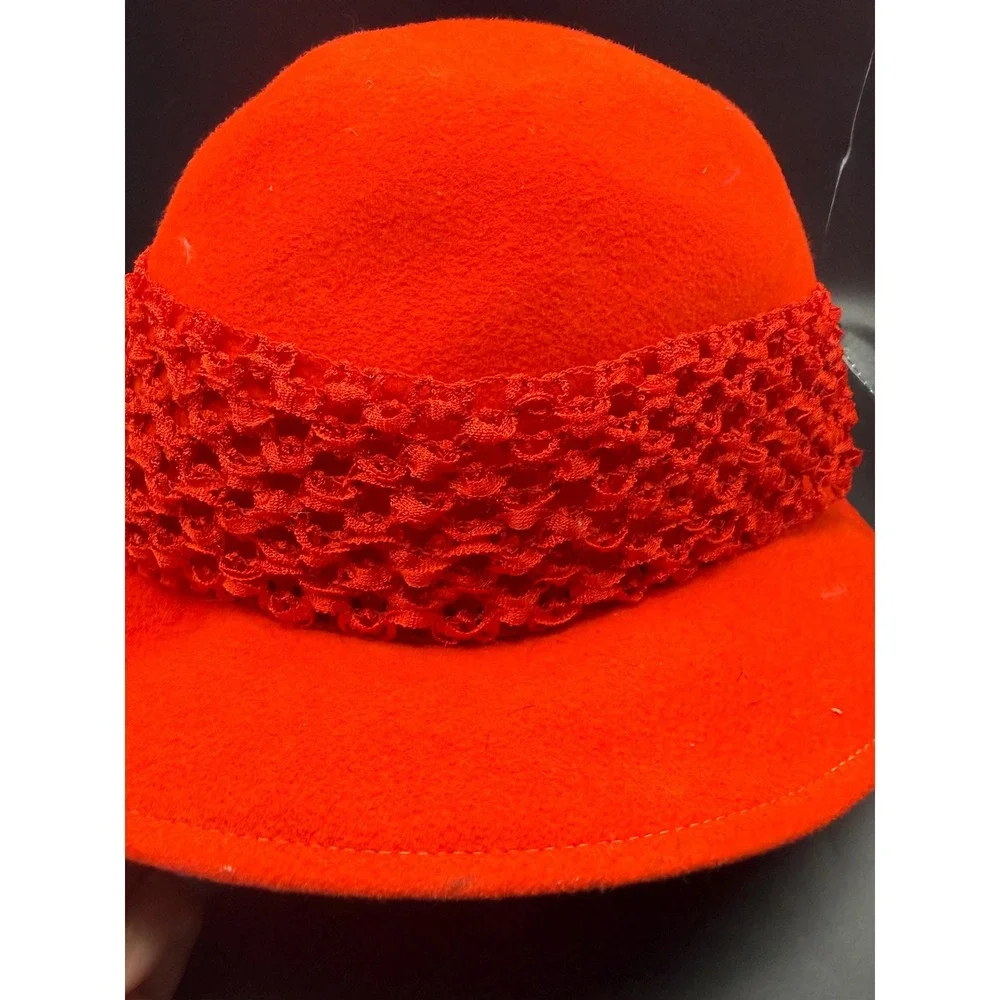 Vtg Jack McConnell Flair Red Wool Doeskin Felt Cloche Hat Lace Flower Church